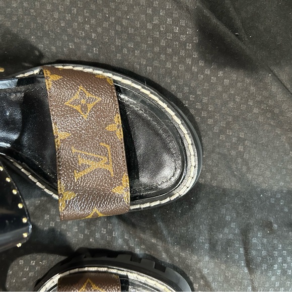Size 41 (10.5) Star Trail Louis Vuitton Heel. Only worn once - Picture 7 of 13